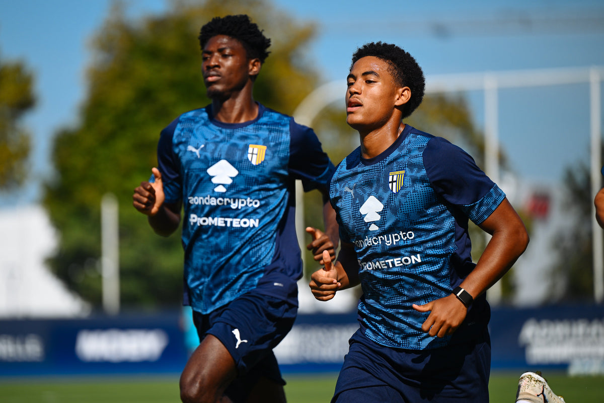 Parma Calcio 1913 シャツ XL 新品タグ付き Training Bambino – Parma Calcio 1913