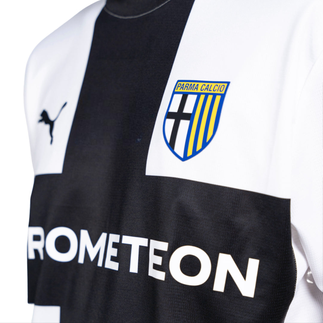 Maglia gara Home bianca con croce nera stagione 24/25 con sponsor Prometeon prima squadra maschile