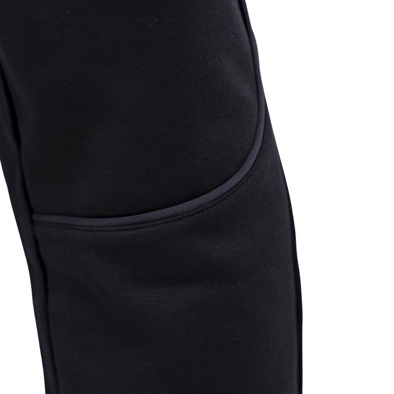 Pantalone lungo adulto nero in felpa di cotone con tasche laterali dettaglio cucitura