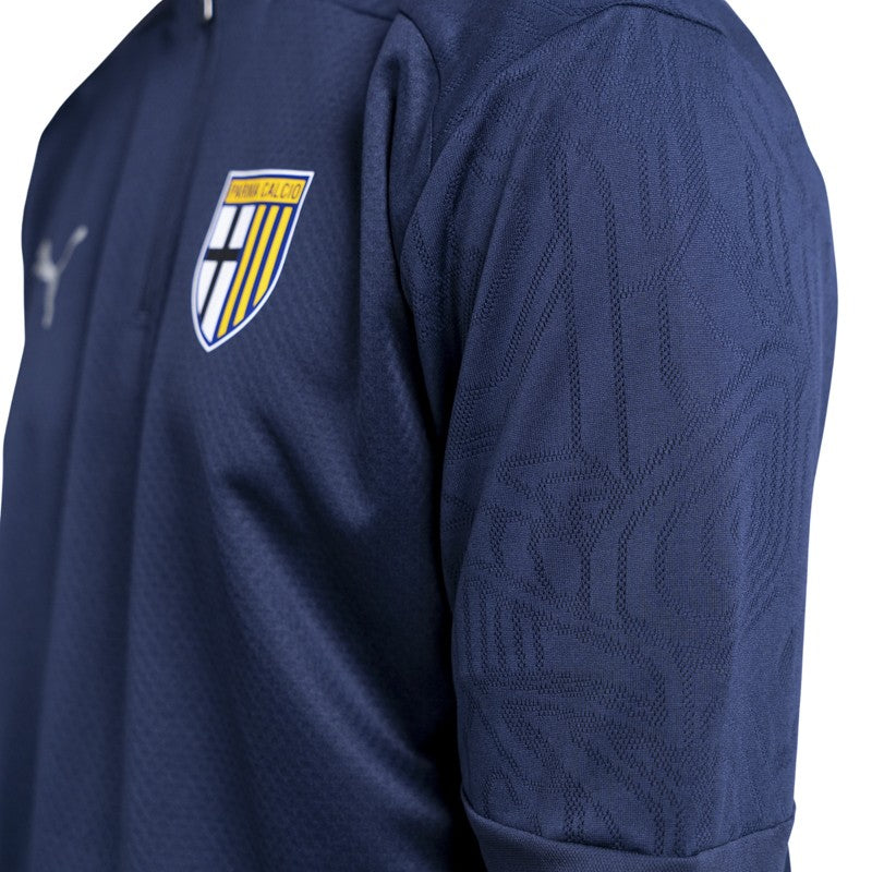 Felpa blu training con 1/4 zip texture geometrica sulle spalle e logo Parma Calcio