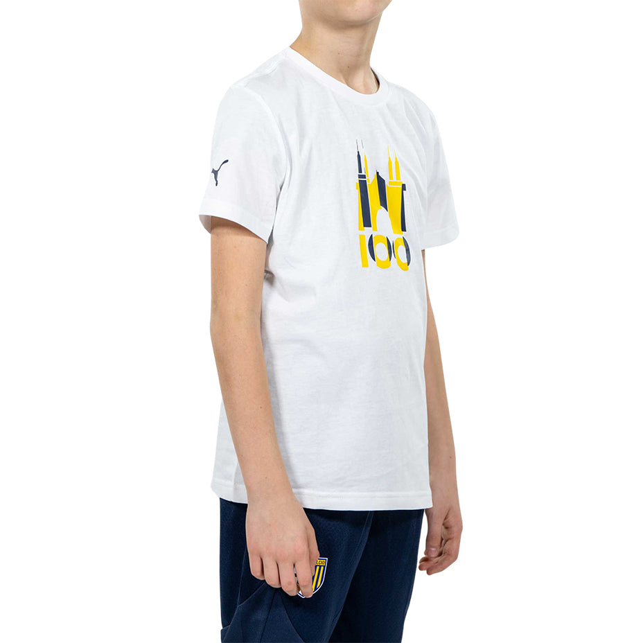 Bambino indossa t-shirt bianca con logo tardini 100 in colore giallo e blu