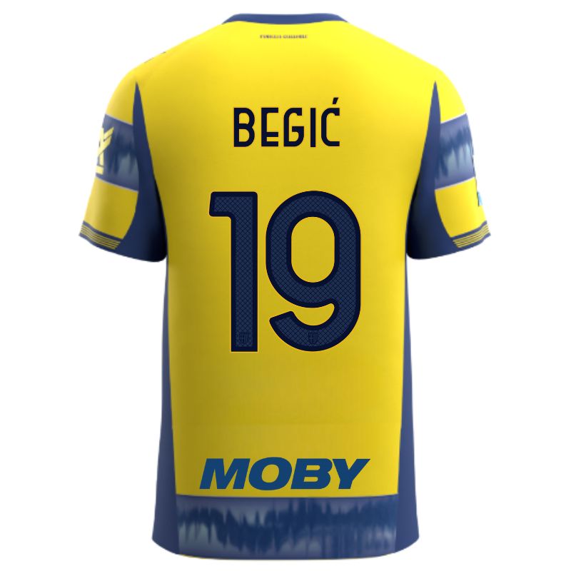 Maglia gara Parma Calcio Away gialla con righe e bande laterali blu personalizzata con nome e numero Begić 19, sponsor e patch serie A