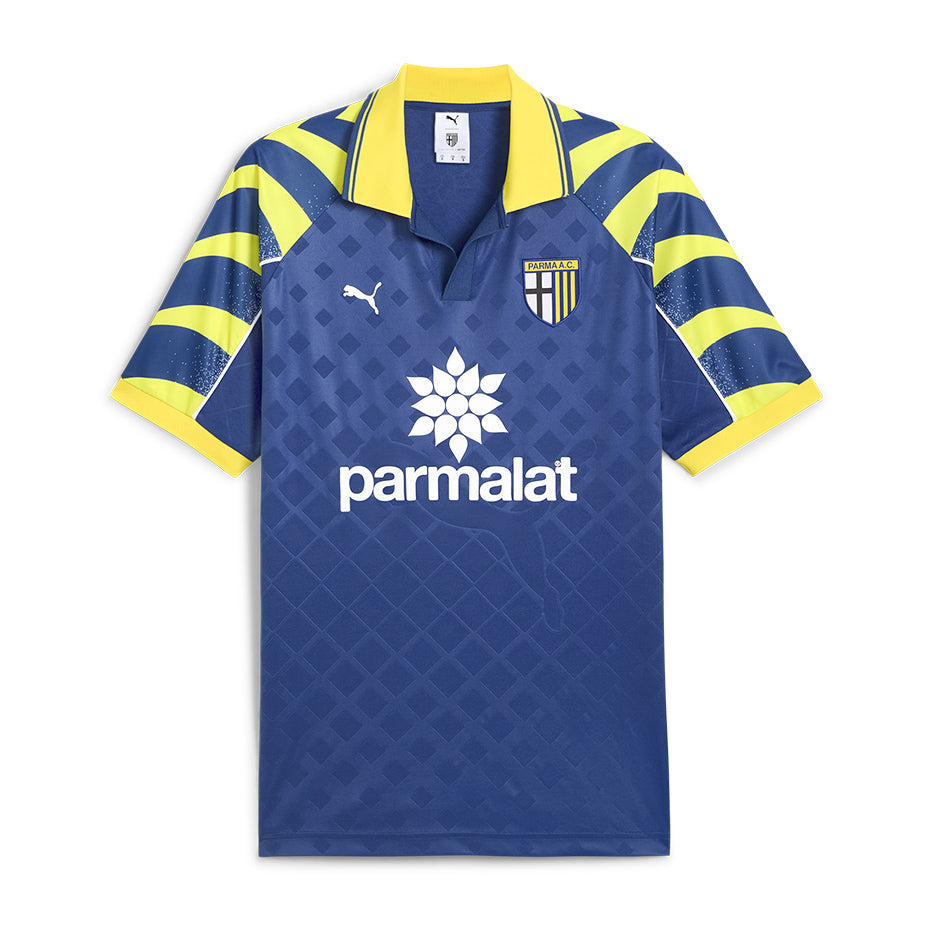 maglia parma calcio e puma con main sponsor parmalat ispirata alla terza maglia della stagione 1995/96
