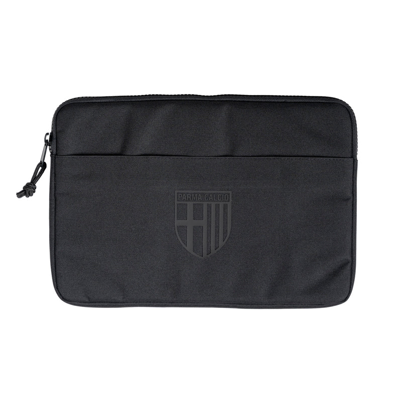 Porta pc con logo Parma Calcio sulla parte frontale e una pratica chiusura con zip.