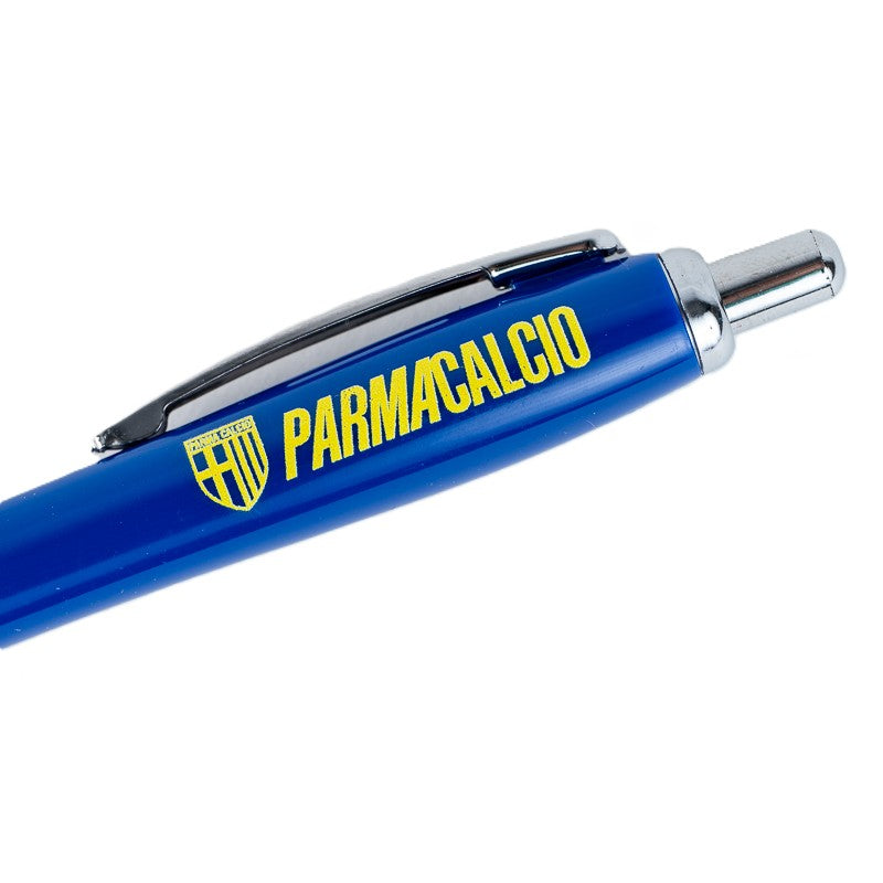 Penna a sfera blu con scritta PARMACALCIO e logo in giallo.