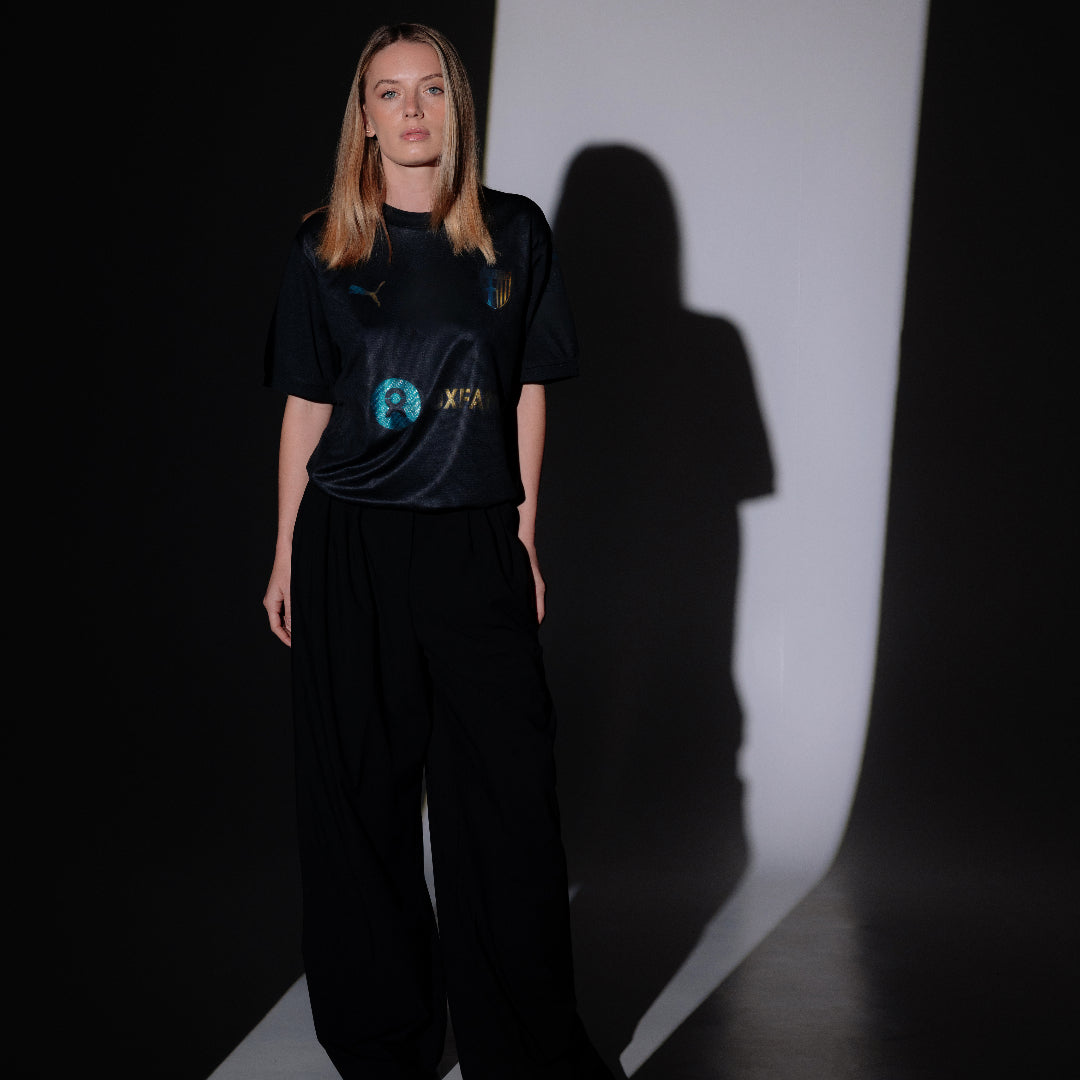 Maglia gara fourth nera stagione 24/25 con sponsor prima squadra femminile e logo Parma calcio e Puma olografici