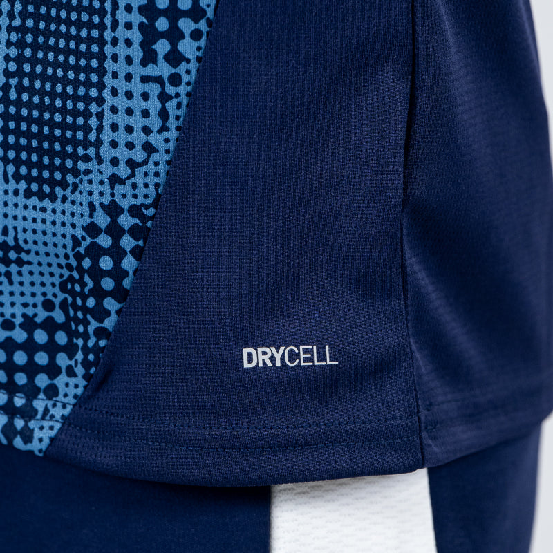 dettaglio scritta Drycell maglia training uomo blu navy