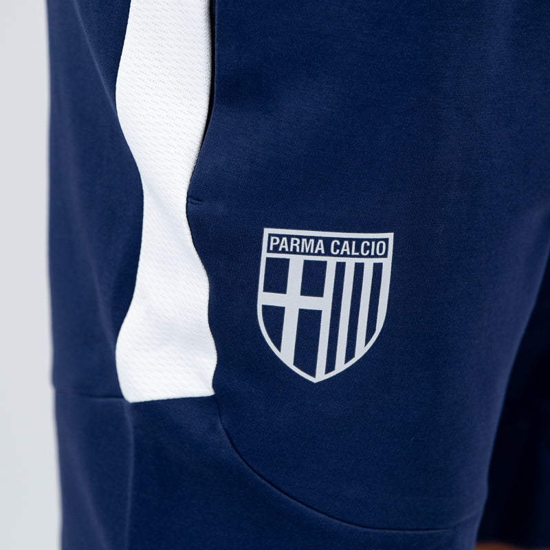 Bermuda blu navy uomo con bande laterali bianche, elastico in vita, logo Parma Calcio e Puma