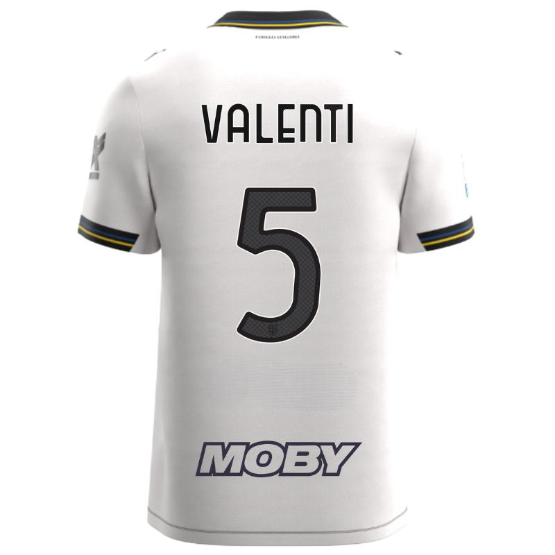 Maglia gara Home Parma Calcio Warm White con croce nera colletto a V, i dettagli in blu e giallo personalizzata con nome e numero Valenti 5, sponsor e patch serie A
